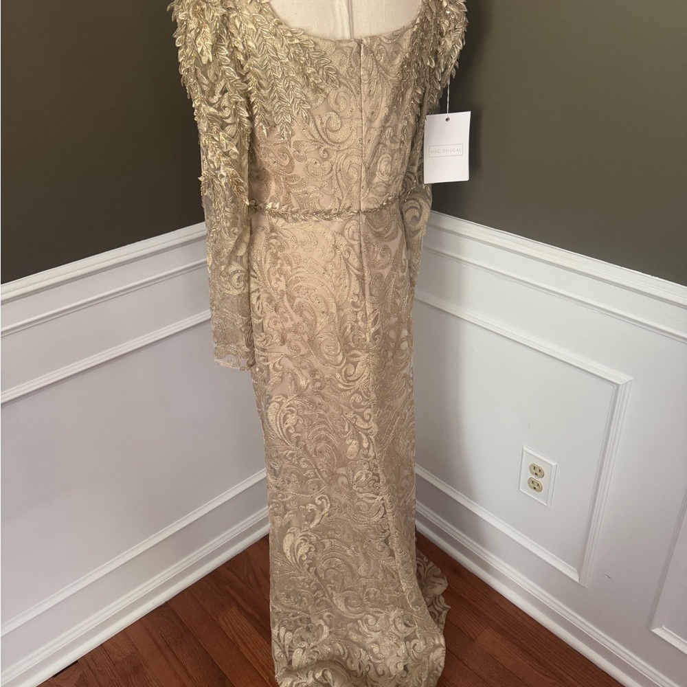 Mac Duggal Gold Embroidered Lace Appliqué Trumpet Gown. Size 10. NWT. - Picture 6 of 7